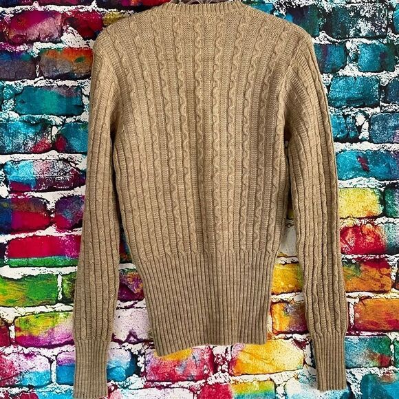 Vintage Two Legs 100% Wool Cable Knit Sweater V-neck Size 38 Small/Medium - Picture 2 of 7
